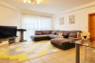 Appartement Vente 1 chambre à Dudelange - 489 000 € DUDELANGE
Site tranquille
Bel appartement propre une chambre à coucher dans une résidence de 1999.
Cette dernière est positionnée dans son parc en retrait de la rue, ce qui permet d'avoir une nuisance sonore restreinte.
Doté d'une pièce supplémentaire de +/- 6m², cette espace peut se prêter pour d'un bureau ou chambre de nouveau né.
Directement dans son hall d'entrée, celui-ci arrive à la belle cuisine équipée ouverte avec l'espace du living salle à manger.
Passer le living, une porte sépare l'espace de vie de la partie repos.
Un grand hall de nuit distribue avec courtoisie la partie repos.
Une grande chambre à coucher, l'espace bureau, un débarras, et une salle de douche viennent compléter la partie repos.
La salle d'eau possède l'emplacement pour les machine à laver et séchoir. Il est plus confortable que d'aller à la buanderie commune de la résidence.
L'appartement dispose d'un parking privé extérieur, d'une cave et d'une buanderie commune, ainsi qu'un local vélo.
Appartement vendu sous le régime du bail emphytéotique au Fonds de Logement.
Pour toutes questions ou demandes d'informations, n'hésitez pas à nous contacter, nous serons toujours à votre service.
Agence ELSA'HOME à votre écoute pour la concrétisation de vos projets en toute confiance.
----------------------------------------------------
DUDELANGE
Quiet location
Beautiful one-bedroom flat in a residence built in 1999.
It is set back from the street in its grounds, which means that noise pollution is kept to a minimum.
With an extra room of +/- 6m², this space could be used as an office or a new-born baby's room.
Directly from the entrance hall, you arrive at the beautiful open-plan fitted kitchen with the living-dining area.
Through the living room, a door separates the living area from the sleeping area.
A large night hall leads courtesy to the sleeping area.
A large bedroom, study area, storage room and shower room complete the sleeping area.
The shower room has space for a washing machine and tumble dryer. It's more convenient than going to the residence's communal laundry room.
The flat has private parking outside, a cellar and a communal laundry room, as well as a bike room.
The flat is being sold under an emphyteutic lease to the Fonds de Logement.
If you have any questions or requests for information, please do not hesitate to contact us. We are always at your service.
Agence ELSA'HOME is here to help you realise your plans in complete confidence.