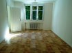 Appartement Vente 2 chambres à Marange-Silvange - 136 000 € *MARANGE SILVANGE, APPARTEMENT ENTIEREMENT RENOVE DE TYPE F3 A SASIR*. En bordure de forêt, à une minute de Maizières les Metz et proche d' Amnéville, rue des acacias à Marange Silvange, appartement très lumineux à saisir situé au 1/3 étage.
Entièrement rénové, celui-ci est idéal pour une première acquisition et/ou à but locatif. Vous y trouverez sa pièce à vivre d' une superficie de 17 m², sa cuisine nue de 15 m² environ à habiller selon ses goûts.
Deux grandes chambres spacieuses de 13 et 14 m², sa salle de bain, son wc indépendant, son débarras.
Pour compléter ce bien, une cave ainsi que la jouissance d' une place de parking.
Chauffage au Gaz individuel, copropriété très bien entretenue.
Merci de contacter Sandrine Di Francesco au 06 33 83 40 82, agent mandataire indépendant sous le N° de siret 78900935400018, qui vous accompagnera tout au long de votre projet, ( visite,conseils, financement,).
Copropriété de 6 lots (NO_Pas_procedur_cours).
Charges annuelles : 660 euros.