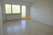 Appartement Location 1 chambre à Luxembourg-Cessange - 1 500 € Bel appartement avec vue situé au 2ième étage d'une résidence situé à proximité du quartier de la Cloche d'Or.L'appartement dispose de:Hall d'entrée, grand living/salle à manger avec accès au balcon avec vue sur la Ville de Luxembourg, cuisine équipée, 1 chambre à coucher, 1 salle de bain + WC, balcon, cave, un emplacement extérieur et 1 garage-box.Ref agence :157