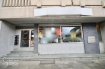 Bureau Vente à Bascharage - 595 000 € A vendre Local commercial à Bascharage au rez-de-chaussée, sur la route principale, donc beaucoup de passage.
Idéal pour profession libérale ou un cabinet de Kinésithérapie
Il se compose d'un local d'environ 140 m2 avec un wc séparé et un petit bureau.
Une cave d'environ 25 m2 au sous-sol.
5 emplacements extérieurs inclus dans le prix
vendus avec le local commercial.
Vous pouvez également acheter deux doubles garages box fermé (prix sur demande).
Il est possible d'acquérir le Fond de commerce (prix sur demande).
Il est également possible de louer le local commercial au prix de 2800 € hors charges.
Pour une visite ou de plus amples renseignements, n'hésitez pas et contacter Christine SIMON Tel: 621 189 059.
Ref agence :5339034