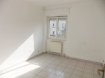 Appartement Location 1 chambre à Volmerange-les-Mines - 550 € c.c. Appartement F1 bis avec environ 35 m2 habitables au 1er étage dans petit résidence de 3 appartements:
Entrée carrelée, cuisine équipée (four, frigo, plaque et hotte), 1 chambre, SdE + WC.
Buanderie au sous sol.
Chauffage au gaz.
DV PVC blanc