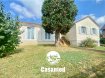 Maison Vente 4 chambres à Bouzonville - 186 000 € Pavillon 6 pièces à BOUZONVILLE. Située au calme dans une impasse d'un quartier résidentiel, ce pavillon individuel de plain pied sur sous-sol complet comprenant une entrée, un couloir, un double séjour, une cuisine, 4 chambres, une salle de douche, un WC, un sous-sol aménageable (possibilité d'une cinquième chambre) avec une buanderie, un garage deux voitures et une grande cave.
Le jardin est clôturé.