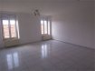 Appartement Location 2 chambres à Longlaville - 745 € c.c. A LOUER AU CENTRE VILLE DE LONGLAVILLE UN APPARTEMENT EN DUPLEX D'UNE SUPERFICIE D'ENVIRON 70M² SITUE AU 2EME ET DERNIER ETAGE D'UN IMMEUBLE DE 5 LOGEMENTS.
COMPRENANT: une entrée avec un placard, une cuisine équipée, un salon salle à manger, un cabinet de toilette, deux chambres; une salle de bain avec un 2ème WC, une cave, un garage.
APPARTEMENT SITUE A 500METRES DE LA FRONTIERE LUXEMBOURGEOISE ET BELGE.
CHAUFFAGE AU GAZ.
DOUBLE VITRAGE PVC.
UN GARAGE.
UN PARKING AERIEN DEVANT LE GARAGE.
LOYER 745€.
PASE DE CHARGES MENSUELLES.
DEPOT DE GARANTIE 745E.
FRAIS D'AGENCE 745€.
APPARTEMENT DISPONIBLE A PARTIR DE 15 MARS 2021.