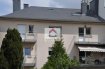 Appartement Vente 2 chambres à Luxembourg-Cessange - 580 000 € L'agence immobilière IMMO MAX à Luxembourg vous propose de venir découvrir ce bel appartement idéalement situé à Luxembourg-Cessange.
Sur une surface habitable de 75 m², l'appartement se compose comme suit:
• un hall d'entrée
• Cuisine équipée récente ouverte sur le living
• une salle de douche avec douche italienne entièrement rénovée
• 2 chambres à coucher
• une cave et un balcon
En option:
• un box fermé à l'arrière de l'immeuble 40 000€
A cela s'ajoute une pièce supplémentaire dans le grenier de 25m².
Appartement actuellement loué
Informations complémentaires sur demande et visites sur rdv. N'hésitez pas à consulter notre site WWW.IMMOMAX.LU
Vous souhaitez vendre' Estimation immobilière gratuite de votre maison et estimation immobilière gratuite de votre appartement.
Ref agence :204