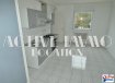 Appartement Location 1 chambre à Knutange - 530 € c.c. Appartement Knutange 2 pièce(s) 67 m2. DISPONIBLE !
Lumineux F2 au 1er étage sur la commune de Knutange, résidence de La Vallée, proche de toutes commodités.
Appartement composé d'une cuisine indépendante aménagée et équipée d'un four, plaque de cuisson gaz et d'une hotte, d'un grand salon séjour, d'une chambre spacieuse et lumineuse, d'une salle de bain avec baignoire et d'un wc séparé.
En complément 1 buanderie.
L'appartement dispose de 2 places de parking
DV PVC avec volet roulant, chauffage gaz individuel
Charge de copropriété de 70 ?/mois comprenant électricité et entretien des communs, ascenseur, avance sur eau froide, TEOM, Entretien chaudière.
Loyer : 460? 70? de charges = 530?
Dépôt de garantie : 460?
Frais agence à charge locataire 460?
Pour dépôt dossier : active-immo@wanadoo.fr
Marie PETITFRERE : 06 95 67 68 76
Copropriété de 335 lots (Pas de procédure en cours).
Charges annuelles : 840.00 euros.