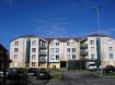 Appartement Location 1 chambre à Mulhouse - 325 € c.c. MULHOUSE DORNACH Résidence Exclusivement Étudiante le Petit-Prince.
Studio Meublé d'une superficie de 19m² et comprenant :
1 Entrée indépendante,
1 Couloir avec placard,
1 Kitchenette,
1 Pièce Principale avec Clic-Clac et Bureau,
1 Salle d'eau avec douche & WC.
Résidence sécurisée avec Concierge et Vidéo Surveillance.
Proximité Commerces, Voies Rapides et TRAM.