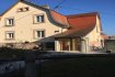 Maison Vente à Bollwiller - 169 600 € BOLLWILLER agréable maison de mines bien entretenue de 72m² sur 4,21 ares
RDC: hall d'entrée-cuis équip - salon - WC au 1er étage : hall - 2 chambres
Sous sol complet avec sdb - chauffage gaz -
Prix : 169 000€ Loi Alur : 160.000 € net vendeur + 6%TTC hono agence à la charge de l'acquéreur
Faire offre après visite.
