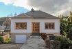 Maison Vente 2 chambres à Eischen - 745 000 € A vendre magnifique Bungalow libre des 4 côtés construite sur un terrain de 8,35 ares. La conception de cette charmante maison unifamiliale est très harmonieuse dans son ensemble, et laisse beaucoup d'espace à la réalisation de vos idées personnelles et aux aménagements individuels. Le Bungalow se compose d'un spacieux hall d'entrée, d'un living avec salle à manger, d'une cuisine équipée avec accès sur terrasse, d'un débarras, de 2 chambres, d'une salle de bains et d'un W.C séparé, toutes situées de plain-pied, contribueront sans doute à votre comfort de vie quotidien. L'immense Grenier d'une surface au sol de 116,50 m2 et accessible par un escalier en béton et dispose d'une dalle en béton, d'où il est facilement aménagéable sur toute sa surface deux chambres avec une salle de douche. Au sous-sol, un garage pour 2 voitures, deux caves, cave à vin et une buanderie s'ajoutent à ce bel ensemble. Enfin à l'extérieur, vous découvrirez un magnifique jardin arboré. C'est avec plaisir que nous vous ferons découvrir tous les détails sur place. Eischen est une localité agréable offrant un accès à toutes commodités en quelque minutes, école, commerces, restaurants. De nombreuses lignes de bus, garantissent une haute mobilité par exemple avec la ligne 248 qui part vers le Centre-Ville de Luxembourg. Vente exclusive par Immobilière Diederich. Si vous souhaitez vendre ou louer votre bien, profitez vous aussi de notre qualité de service. Estimation rapide, gratuite et surtout réaliste. Immobilière Diederich s.à.r.l Depuis 2003 ! Made in Luxembourg.