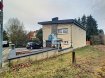 Maison individuelle Vente 3 chambres à Esch-sur-Alzette - 695 000 € L'Agence ImmoAssur vous propose en exclusivité cette belle maison individuelle, idéalement située, dans un quartier calme du Ell (Terre Rouge) proche de la forêt, sur un terrain d'environ 3,67 ares, avec une superficie habitable d'environs 120m2.La maison se compose comme suit: Au rez-de-chaussée: - Hall d'entrée, - Une chambres à coucher de 15,34m2,- Une salle de douche avec lavabo et wc,- Un garage pour deux voitures d' une superficie total de 42m2, avec accès au jardin, - Une buanderie avec coin chaufferie,Au 1er étage: - Hall, - Cuisine complètement équipée ouverte sur la salle à manger et salon, le tout sur une superficie d'environs 44m2, - Deux chambres à coucher de (18,47 et 13,45),- Salle de bain avec baignoire lavabo, - WC séparé,Comprend également :- Un grenier pour rangement avec dalles en béton- A l'extérieur devant la maison plusieurs stationnementsRemarque:- Intérieur de la maison récemment rénover- Toiture en Zic- Chaudière gaz de 2011- Fenêtres PVC en double vitrage- Possibilité d'agrandissement A SAISIR Nous sommes aussi disponibles pour les visites le samedi.Selon la disponibilité des propriétaires.Nous recherchons en permanence pour la vente et pour la location,des appartements, maisons, terrains à bâtir etc pour notre clientèle déjà existante.Achat éventuel par notre société.N'hésitez pas à nous contacter si vous avez un bien pour la vente ou la location.Estimations gratuites.Pour l‘obtention de votre crédit, notre relation avec nos partenaires financiers (banques luxembourgeoise) vous permettront d‘avoir les meilleurs conditions, inclus dans nos services gratuits.Ref agence :881524