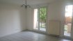 Appartement Vente 2 chambres à Village-Neuf - 139 000 € F3 à vendre à Village-Neuf. Au RDC d'une petite résidence avec ascenseur, au calme, coquet F3 d'environ 65 m2 conprenant : une entrée avec placard, une cuisine séparée à installer, un séjour avec balcon de 6 m2 donnant sur un jardin, 2 chambres, une salle de douche et WC séparé. Adoucisseur d'eau. Parking extérieur et cave. Chauffage collectif au gaz. Disponible de suite.