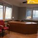Location - Bureau à Luxembourg-Bonnevoie prix : 750 € Grand bureau entièrement meublé ou non-meublé au rez-de-chaussée de 17 m2 avec 1 grande salle de réunion commune et des sanitaires communs.
Loyer : 750 € par mois charges comprises (chauffage, eau et électricité).
Libre de suite.
De nombreux commerces et restaurants se trouvent à proximité.
N'attendez plus, contactez-nous par mail sur info@gng.lu ou au 621 366 377.
Découvrez toutes nos offres sur www.gng.lu