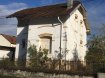 Maison Vente à Remiremont - 120 000 € REMIREMONT QUARTIER DE LA MAIX Charmante maison du début du siècle comprenant: Sous/sol complet avec garage Cuisine, salon-séjour, salle de bain, WC 1er étage , 3 chambres, WC Terrain clos de 550m² A rafraîchir. Prix de vente: 120 000 €