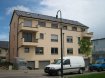 Appartement Vente 2 chambres à Leudelange - 720 000 € LEUDELANGE - Domaine Kirchepad L-3357 Leudelange
A vendre dans Résidence Bi familiale (2007)
---------------------
Appartement d’une surface habitable de 90.83 m2 (1ier étage)
+ Terrasse 20m2
+ Jardin privatif
+ Double Garage fermé privatif.
- Hall
- Living avec terrasse
- 1 cuisine équipée séparée
- 2 chambres à coucher (parquet)
- 1 salle d’eau comprenant une grande baignoire et un double lavabo.
- 1 W.C.
- 1 garage fermé (2 voitures) avec porte électrique
- 1 cave individuelle avec buanderie privé
----------------------
Équipements :
Alarme
Double vitrage
Volets électriques
Chauffage au Gaz individuel
Véranda très lumineuse
Terrasse en teck