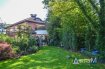 Villa Vente 8 chambres à Hagen - 2 240 000 € L'agence immobilière MaraMax s.àr.l vous propose cette spacieuse et magnifique villa haut de gamme, entourée de verdure et située dans une cité calme et agréable à Steinfort, où il fait bon vivre.
La villa a une surface habitable de +/-450.26m2, une surface totale de +/-534.05m2 et se compose comme suit:
Le rez-de-chaussée accueille les différentes activités de jour:
- hall d'entrée avec parlophone,
- living/salle à manger avec feu ouvert, accès jardin,
- Véranda/bureau, accès jardin,
- cuisine équipée haut de standing, accès living, terrasse de +/-48.85m2 et jardin,
- 3 grandes chambres à coucher/bureaux,
- salle de bains avec douche, WC, lavabo, meubles,
- 2 WC séparés.
Entrée séparée pour la partie privée au premier étage.
Premier étage:
- hall de nuit,
- living/salle à manger avec feu ouvert, accès terrasse et cuisine,
- cuisine équipée haut de standing,
- 3 grandes chambres à coucher, dont la troisième avec accès à la salle de douche,
- salle de douche avec WC, 2 lavabos, fenêtre,
- WC séparé avec lavabo et ventilation.
Deuxième étage:
- hall de nuit,
- 2 grandes chambres à coucher,
- salle de douche avec lavabo et velux,
- WC séparé avec lavabo et velux.
Sous-sol:
- hall de cave avec mur en carrelage