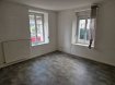 Appartement Location à Gérardmer - 450 € c.c. F3 à louer de 80m² Cuisine à aménager ouverte sur séjour garage Jardin - Libre Montant estimé des dépenses annuelles d'énergie pour un usage standard : non communiqué.