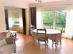 Appartement Vente 2 chambres à Tourcoing - 117 000 € TOURCOING Egalité T3 avec garage. Bel appartement spacieux au 1er étage d'une résidence recherchée située à proximité des commerces, grands axes et métro offrant une belle vue sur un parce arboré, il offre un vaste séjour en L, une cuisine équipée, une salle de bain avec douche et wc séparés, 2 belles chambres et de nombreux rangements. Il dispose d'une cave et d'un garage individuel !
