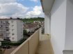 Appartement Vente 2 chambres à Thionville - 127 200 € Appartement Thionville 4 pièce(s) 64.30 m2. Situé 14 impasse des vignes à THIONVILLE, cet appartement se situe au 4ème et dernier étage (sans ascenseur). D'un surface de 64,30 m² il se compose d'une entrée, une cuisine indépendante, un salon / séjour de plus de 26 m² ouvert sur un balcon, deux chambres de 9,53 m² et 11,76 m², une salle de douche (accès second balcon) et un WC individuel.Le bien est complété par une cave de plus de 7 m² et un garage individuel.Charges mensuelles: 90 € (ménage commun, eau froide, assurance bâtiment et syndic)Taxe foncière: 800 €Travaux d'électricité à prévoir.IMMO DM: 03.82.57.31.87Copropriété de 20 lots (Pas de procédure en cours).Charges annuelles : 1080.00 euros.
