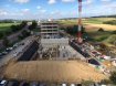 Bureau Location à Livange - Prix sur demande Construction démarré.Possibilité d'acquisition en alternative,infos sur demande à notre Agence Immobilière,votre contact Monsieur Giuliano Tel:49 37 77 Immobilière La Cité vous présente un nouveau projet de construction d'immeubles mixtes d'une superficie totale de 8000m2 location de bureaux à partir de 18'/m2 brut dans futur construction (en cour) de 3 Immeubles comprenant des plateaux à partir de 444 m2 jusqu'à 606m2.Parking extérieur 186Parking intérieur 64Total: 250 parkingsLes rdch des trois immeubles ont la possibilité d'être exploités en tant que local commercial.Description situation:Ce projet immobilier bénéficie d'une situation exceptionnelle, car situé à Livange, au sud de la capitale (10min) dans la commune de Roeser. Accès immédiate à l' autoroute allant vers la France, à 8 Km du centre de Luxembourg et à 10 Km de l'aéroport international.Restaurations et Hôtel IBIS / ACCOR /restaurant TURI sont sur le même site.Parmi les occupants ayant déjà choisi cette localisation citons Valentino Caffè , Socotec, Olky....Ref agence :Bureau Livange B2-3-4