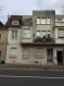 Immeuble de rapport Vente à Forbach - 285 000 € Immeuble de rapport avec 3 appartements de type F4 + F4 à l’arrière et 1 studio + parking 6 places avec portail
Chauffage individuel gaz.
Terrain 15 ares environ.