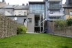 Immeuble de rapport Vente 2 chambres à Esch-sur-Alzette - 970 000 € Bel immeuble de rapport à 2 unités avec cadastre vertical, rénové en 2006, situé en plein centre de la Ville d’Esch/Alzette.
L’immeuble dispose d’une surface commerciale ainsi qu’un beau duplex/loft avec un magnifique jardin.
Surface commerciale (61m2 + 4,50 m2) en ce moment exploité comme salon de coiffeur disposant de : surface commerciale, cuisine, WC séparé et balcon.
Duplex/Loft (131 m2 + cave 60,93m2 + terrasse 18 m2) :
Sous-sol : Hall, escalier, 1 WC séparé, grande cave avec débarras, chaufferie, buanderie et accès vers le grand jardin.
Rez-de-chaussée : Hall d’entrée avec cage d’escalier
1er étage : Grande cuisine équipée donnant sur la partie salle à manger et living. Toute cette partie est illuminée par la grande baie vitrée donnant accès à la terrasse (18m2).
2 étage : Palier, 1 grande pièce ouverte (esprit loft) avec la chambre à coucher principale, une salle de douche et WC séparé ainsi qu'une grande armoire - dressing encastrée. On dispose également d’une 2ième chambre également équipée d'une armoire encastrée - dressing ainsi qu’une salle de douche et WC.
Objet rare disposant de belles finitions.
Possibilité de louer des parkings à quelques pas en face de la maison.
Absolument à voir.