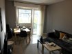 Appartement Location à Thionville - 645 € c.c. Appartement deux pièces dans une coprpriétéde standing proche gare : entrée (avec placard), séjour (avec grand balcon), cuisine (équipée), une chambre, sdb, wc. Au sous-sol un parking. Libre début septembre