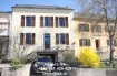 Maison mitoyenne Location 4 chambres à Niederdonven - 1 850 € Maison Niederdonven: A 15 minutes de Kirchberg,:
Sous-sol: garage, chaufferie, emplacement voiture
Rez-de-chaussée: hall, living, salle à manger, cuisine équipée, débarras, wc, terrasse (+/-35m2)
1er Etage: 3 chambres à coucher, salle de bains (baignoire, douche, 2 lavabos, wc)
2eme Etage : 1 chambre à coucher, salle de douche (douche, 2 lavabos, wc)
Disponible au 1er juin
Ref agence :916866