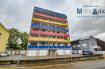 Appartement Vente 2 chambres à Hautcharage - 575 000 € L'agence immobilière MaraMax s.àr.l vous propose ce joli appartement, entièrement rénové, au 4ième étage d'une résidence à 20 unités, bien située à Hautcharage, commune de Bascharage et proche de toutes commodités.
L'appartement a une surface habitable de +/- 88.85 m2 et se compose comme suit:
- hall d'entrée avec parlophone,
- living/salle à manger, accès balcon de +/- 6.09 m2,
- cuisine équipée fermée,
- 2 grandes chambres à coucher,
- nouvelle salle de bain avec baignoire, lavabo et WC,
- WC séparé avec porte en verre.
A ceci s’ajoute :
- une cave privative,
- un grand garage (box fermé),
- grand jardin commun.
Veuillez contacter Madame Mara Hertert (+352 621 490 656 ) ou par email mara.hertert@maramax.lu pour obtenir plus d'informations pour prendre rendez-vous pour une visite.