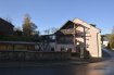 Local commercial Vente 11 chambres à Arsdorf - Prix sur demande
Immeuble à usage mixte (Restaurant, Café avec licence de cabaretage, Habitation, Location) sur un terrain de 2a35ca
et jardin ±3a .
Entrées séparées :
RDCH : Café,(30 places) salle à manger ± 50 couverts, Cuisine, Salle Vaisselle, Salon Privé (Stuff) Toilettes, Cave boissons, Chaufferie, garage, cave voutée 2 pièces, Entrée séparée
1er étage : 5 chambres à coucher avec salle de bains, 2 chambres à coucher avec lavabo, 1 WC séparé.
Palier avec accès sur la terrasse couverte.
2 étage : 4 Chambres à coucher, salle de bains commune et WC, bureau, séjour et sortie jardin.
Dépendance : Terrasse ensoleillée, jardin
Parking officiel en face du bâtiment.
Prix à discuter !
Ref agence :475