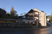Local commercial Vente 11 chambres à Arsdorf - Prix sur demande
Immeuble à usage mixte (Restaurant, Café avec licence de cabaretage, Habitation, Location) sur un terrain de 2a35ca
et jardin ±3a .
Entrées séparées :
RDCH : Café,(30 places) salle à manger ± 50 couverts, Cuisine, Salle Vaisselle, Salon Privé (Stuff) Toilettes, Cave boissons, Chaufferie, garage, cave voutée 2 pièces, Entrée séparée
1er étage : 5 chambres à coucher avec salle de bains, 2 chambres à coucher avec lavabo, 1 WC séparé.
Palier avec accès sur la terrasse couverte.
2 étage : 4 Chambres à coucher, salle de bains commune et WC, bureau, séjour et sortie jardin.
Dépendance : Terrasse ensoleillée, jardin
Parking officiel en face du bâtiment.
Prix à discuter !
Ref agence :475
