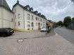 Studio Location 1 chambre à Vichten - 750 € -- FR --
Home Project vous propose un bel studio de 24m2 au rez-de-chaussée d'une résidence construite en 2006 offrant :
- entrée
- petite cuisine équipée ouverte
- living / chambre
- salle de douche avec douche, WC et lavabo
- une cave
- une buanderie commune
- un emplacement intérieur
Situation calme. Disponible : 01.08.2020
Loyer Charges : 750 100 = 850 €
Caution (3mois) : 2.550 €
Frais d'agence : 877,50 €
-- EN --
Home Project offers you a beautiful studio of 24m2 on the ground floor of a residence built in 2006 offering:
- Entrance
- small open fitted kitchen
- living / bedroom
- shower room with shower, toilet and sink
- a cellar
- a common laundry room
- an indoor parking
Quiet location. Available: 08/01/2020
Rent Service charges: 750 100 = 850 €
Security deposit (3 months): 2.550 €
Agency fees: ? 877.50
-- DE --
Home Project biete ihne ein schönes Studio von 24m2 im Erdgeschoss einer 2006 erbauten Residenz mit:
- Eingang
- kleine offene Einbauküche
- Wohn- / Schlafzimmer
- Duschraum mit Dusche, WC und Waschbecken
- ein Keller
- eine gemeinsame Waschküche
- ein Innenstellplatz
Ruhige Gegend. Verfügbar: 01/08/2020
Miete monatliche Nebenkosten: 750 100 = 850 €
Kaution (3 Monate): 2.550 €
Agenturgebühren: 877,50 €
Ref agence :1342