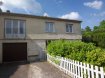 Maison Vente 4 chambres à Pont-à-Mousson - 200 000 € Agréable maison bien située. Elle offre, au rdc : 2 chambres, cabinet de toilette, buanderie et garage. A l'étage, cusine équipée en accès terrasse, séjour double, 2 chambres et salle de bains. Très beau jardin avec piscine. Environnement calme.