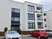 Appartement Vente 1 chambre à Schifflange - 325 000 € Dans la Cité Op Hudelen, très BEL APPARTEMENT de +- 52 m2 au rdch, comprenant:
- hall d'entrée avec vidéophone et placards de rangement
- cuisine équipée ouverte sur living-sàm avec meubles de rangement intégrés et accès sur balcon
- salle de douche avec lavabo meublé et WC
- chambre à coucher avec dressing aménagé et accès sur balcon.
au sous-sol: cave privée, emplacement voiture et buanderie en commun.
L'appartement est très lumineux, avec double vitrage, stores électriques, offrant beaucoup de rangement.
Il se situe dans une nouvelle Cité calme ayant une maison relais et le bus à proximité.
L'appartement est sous contrat de bail, disponibilité à convenir.