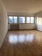 Appartement Vente 2 chambres à Pont-à-Mousson - 97 500 € Appartement lumineux en résidence sécurisée . Bel appartement au 2ème étage d'une résidence à proximité de toutes commodités.
Le bien comprends une entrée desservant un grand salon très lumineux, une cuisine de bonne superficie, une salle de bain rénovée, ainsi que 2 grandes chambres avec rangements et un dressing moderne.
