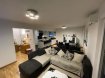 Appartement Vente 2 chambres à Hobscheid - 699 000 € Appartement complètement rénové dans un petit immeuble de 4 unités à Hobscheid.
Cet appartement, situé au 2eme étage, se compose comme suit :
- Hall d'entrée
- Cuisine ouverte neuve avec superbe îlot central donnant sur un très bel espace de vie équipé d'une climatisation + balcon
- Hall de nuit, wc séparé, salle de bain avec baignoire ( paroi vitrée), double lavabo, fenêtre dont le verre est teinté dans la masse, triple vitrage
- Chambre parentale de 14.18m2 avec placards intégrés
- Chambre/bureau de 10,62m2, balcon et escalier donnant sur le 3eme étage
- Chambre dans le grenier aménagé de 29.51m2, avec salle de douche, lavabo et wc, placards intégrés sur toute la longueur de la chambre
- Cave privative au rez de chaussée de 10m2 équipée d'un meuble évier et armoire, espace utilisé comme buanderie, et de cette cave s'ouvre un accès vers le
- Jardin privatif de 1.25 are disposant d'un abri de jardin de 12m2 équipé en eau et électricité, enregistré au cadastre, et d'une terrasse de 15m2 avec pergola. Il restera à l'acquéreur de s'occuper de semer le gazon au printemps
- Garage privatif de 23m2 avec télécommandes(2)
- Emplacement de stationnement extérieur privatif
Lors des rénovations, différentes améliorations ont été apportées : cuisine équipée en Siemens ( sauf frigo AEG car Biofresh pour la longue conservation des aliments). Cuisine Schmidt et hotte spéciale avec filtre à charbon. Plan de travail en granit black star light, conduites d'eaux et d'évacuation refaits à neuf, tout comme le carrelage et l'électricité.
Les murs de l'appartement sont recouverts de fibre de verre (tous les murs). Sol refait en semi-parquet Mesiter (Hoffman) avec couche isolante en dessous pour qualité d'isolation thermique et sonore. Toilette et salle de bain refaites à neuf, conduites et évacuations d'eaux également.
Tous les radiateurs ont été changés pour moderniser l'ensemble, et la chaudière Budérus de la résidence date de 2019.
Tous les châssis sont en triple vitrage et permettent une ouverture partielle pour aération tout en étant pourvus de moustiquaires, porte fenêtre anti effraction. Nouveaux volets dont les deux grands sont électriques.
Important : école à proximité, bonne connexion de bus vers Luxembourg-ville