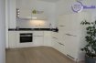 Appartement Vente 2 chambres à Mondorf-Les-Bains - 549 000 € **Sous Compromis**
Sous garantie décennale
Vous recherchez la modernité et le calme, je vous invite à venir découvrir sans hésiter ce somptueux appartement dans une résidence proche de toutes commodités.
Ney Keys vous présente en exclusivité, dans un emplacement idéal au coeur de Mondorf-les-Bains, cet appartement au rez-de-chaussée de +-82 m2 situé non loin du parc.
Le bien est agencé de la manière suivante :
Hall d'entrée
Cuisine équipée ouverte sur un chaleureux living
Salon/ salle à manger avec accès terrasse privative
Débarras
Wc séparé
Chambre parentale de +-15m2 avec une salle de bain ouverte (baignoire, vasque, Wc)
2ème chambre de +-10m2
2ème salle de bain avec douche italienne et vasque
Chauffage au sol
Stores électriques
Pour compléter ce bien, vous disposez également d'un emplacement intérieur, d'une cave et d'une buanderie commune.
Proche de toutes les commodités (supermarchés, crèches, parcs, axes autoroutiers, ...), la résidence profite d'un environnement calme et verdoyant.
N'hésitez pas à nous contacter au 27 99 86 23 ou par mail info@newkeys.lu pour plus d'informations ou une éventuelle visite.
Ref agence :5003187