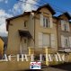 Maison Nilvange 5 pièce(s) 100 m2. EN EXCLUSIVITÉ !

Sur la commune de Nilvange, idéalement située en impasse au sein d'un quartier résidentiel calme, venez découvrir cette maison mitoyenne d'un côté d'environ 100 m², édifiée sur une parcelle de 5,43 ares.

Au rez-de-chaussée surélevé, vous profiterez de deux pièces de vie lumineuses et traversantes d'environ 16 m² avec cuisine, donnant accès à une agréable terrasse suspendue surplombant le jardin exposé plein sud.
Ce niveau comprend également une salle d'eau ainsi qu'un WC indépendant.

À l'étage, l'espace nuit se compose de deux belles chambres de 13 m² et 16 m², ainsi que d'une pièce bureau de 8 m², idéale pour le télétravail, en faire un dressing, ou une chambre d'appoint.

Au deuxième étage, les combles déjà isolés et aménagés offrent un potentiel supplémentaire et peuvent facilement accueillir une chambre supplémentaire selon vos besoins.

Côté stationnement, vous bénéficierez d'un garage ainsi que d'une allée pavée privative permettant de garer jusqu'à deux véhicules.

Prestations complémentaires : double vitrage PVC, volets roulants électriques au rez-de-chaussée, chaudière gaz.
À noter : des travaux sont actuellement en cours de réalisation.

Diagnostics (réalisés le 12/05/2025)
Logement classé F (348 kWh/m²/an) et F pour les émissions de gaz à effet de serre (76 kg CO?/m²/an).
Montant estimé des dépenses annuelles d'énergie pour un usage standard : entre 3 233 € et 4 400 € (prix moyens indexés sur 2021, 2022 et 2023, abonnements compris).
Les informations sur les risques auxquels ce bien est exposé sont disponibles sur le site Géorisques : www.georisques.gouv.fr
.

Une belle opportunité à découvrir sans tarder !

Frais d'agence à charge vendeur.
Votre conseiller immobilier : Nicolas Cheillan