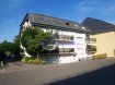 Appartement Vente 1 chambre à Mersch - 390 000 € !!!! IDEAL POUR INVESTISSEURS OU PREMIER ACHAT!!!!Disponible de suite, New Keys vous propose ce charmant apartement rénové, idéalement situé, dans une impasse résidentielle limitée à 20km de la commune de Mersch.Le bien, à la fois lumineux et fonctionnel, situé au 3ième et dernier étage se présente comme suit:-Hall d'entrée-Cuisine équipée ouverte sur le living -Débarras-Living avec accès au balcon-1 Chambre-Salle de douche avec toilettes et évacuation pour la machine à laver-Balcon avec une belle vue dégagée -Emplacement de parking privéPossibilité de garder l'ensemble du mobilier.Arrêt de bus à proximité, 5 minutes à pied du parc de Mersch, proche de l'accès à la route du Nord (15 min de route du Kirchberg).A VISITER RAPIDEMENT.Pour plus de renseignements et/ou organiser une visite:amarinthe@newkeys.lu+352 691 311 709Ref agence :5003332