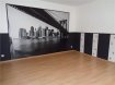 Appartement Location 2 chambres à Mirecourt - 365 € c.c. bel appartement aux couleurs contemporaines et situé en fond de cour comprenant : entrée, cuisine, séjour, WC. A l'étage, 2 chambres en enfilade, salle de bain (baignoire). Chauffage ind. électrique récent.