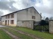 Maison Vente 4 chambres à Faulquemont - 118 000 € GRANDE MAISON LORRAINE DE 160 M2. Véritable fermette lorraine individuelle. Cette charmante maison à fort potentiel se situe à 30 km de Metz, 10 km de Rémilly et 7 km de Faulquemont, vous propose ses 160 m2 + nombreuses dépendances + grand jardin avec puits, le tout sur 18 ares 35. Au rez-de-chaussée : salon, salle à manger, cuisine, salle d'eau et une chambre. A l'étage : trois chambres + grenier aménageable. Elle a l'avantage d'être habitable ou modulable car beau potentiel d'aménagement complémentaire. Un grand garage, une belle cave voûtée, dépendances. PRIX : 118 000 EUR AGENCE VENNER REMILLY 03.87.63.60.09.