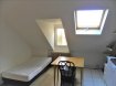 Appartement Location à Strasbourg - 373 € Dans un bel immeuble ancien A proximité des Universités, rue Fischart, lumineux studio meublé de 14.5 m2 au 3ème et dernier étage.Il se compose d'une pièce principale avec kitchenette et d'une salle d'eau avec WC.Loyer 373 ' + 50 ' de charges incluant le chauffage collectif au gaz.Eau chaude et électricité individuel