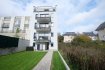 Appartement Vente 2 chambres à Luxembourg-Belair - 995 000 € LUXEMBOURG-BELAIR, rue Auguste Liesch, dans quartier très calme et résidentiel, appartement de luxe entièrement meublé (mobilier de haute qualité) tout confort, de 70 m2, situé au premier étage avec ascenseur dans une nouvelle résidence à basse énergie (A-B) et comprenant : hall d’entrée avec bibliothèque, salon, cuisine équipée ouverte sur le living, électroménager Bosch et Siemens, plan de travail en pierre naturelle, une terrasse de 5.5 m2 avec vue dégagée, une WC séparé, deux chambres à coucher avec placards intégrés, une salle de douche avec douche à l’italienne, parquet au sol, triples vitrages, volets électriques, chauffage au sol, une grande cave, buanderie commune avec lave-linge et sèche-linge, un emplacement de parking sur plateau mécanique, un petit jardin privatif, chauffage par pompe à chaleur, panneaux solaires,
Appartement actuellement loué et entièrement meublé
Contact et visites : Rosalba MAITRE téléphone : 691 550 189
Email : rosalba@parkagence.lu