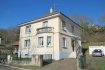 Maison Location 4 chambres à Didenheim - 1 200 € DIDENHEIM : agréable maison des années 1930 F 6 131m2 sur 6 . DIDENHEIM : agréable maison des années 1930 F 6 131m² sur 6 a 60 terrain rdc : dégagement salon - séjour- 1 chambre - cuisine équipée 1er étage : 3 chambres salle de bains grenier - sous sol complet - buanderie chauf gaz 2 box garage extérieur Loyer : 1.200 ? + charges