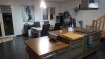 PROCHAINEMENT SUR AY SUR MOSELLE : Venez visiter cette jolie maison mitoyenne récente comprenant :
- au rdc une cuisine équipée ouverte sur salon avec un accès sur une terrasse et un jardin. Une chambre, une salle de douche.
- au 1er étage une chambre parentale avec dressing, une salle de bains, deux chambres.
Garage et parking privés.
