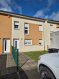 PROCHAINEMENT SUR AY SUR MOSELLE : Venez visiter cette jolie maison mitoyenne récente comprenant :
- au rdc une cuisine équipée ouverte sur salon avec un accès sur une terrasse et un jardin. Une chambre, une salle de douche.
- au 1er étage une chambre parentale avec dressing, une salle de bains, deux chambres.
Garage et parking privés.