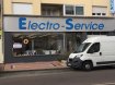 Local commercial Vente à Hagondange - 280 000 € Suite à cessation d’activité. Murs commerciaux à vendre. Installez votre entreprise sur un des axes les plus passants de la commune.
Vous disposerez d’un magasin de 92m² en excellent état. Sanitaires. Deux ateliers de 50m² chacun. Un dépôt de 200m² avec une mezzanine de 40m².
Vous souhaitez visiter. Contact MOIOLI Juan 0603157145