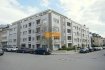 Appartement Vente 1 chambre à Luxembourg-Belair - 810 000 € Bel appartement situé au 2ième étage d'une résidence sise dans la rue Adolphe à quelques pas du Parc de Merl.L'appartement dispose de :Hall d'entrée, grand living/salle à manger avec accès au 1er balcon, cuisine équipée avec accès au 2ième balcon, 1 chambre à coucher avec armoire encastrée, 1 salle de bain, 1 WC séparé, 2 balcons, grande cave et 1 emplacement intérieur.La résidence est située rue Adolphe coin rue de Vianden et se trouve à proximité de : Parc de Merl, complexe scolaire ,, Geeseknäpchen ,, ainsi que du centre de la Ville de Luxembourg.