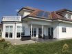 Villa Vente 5 chambres à Cosnes-et-Romain - 550 000 € Magnifique villa construite en 2007 avec une superficie habitable de +/- 245m² sur un terrain de +/- 10,50 ares. Elle se situe dans un quartier calme et résidentiel de Cosnes et Romain et proche des axes autoroutiers vers le Luxembourg et la Belgique.Spacieuse et lumineuse, celle-ci saura vous séduire dès l'entrée. Au rez-de-chaussée, vous trouverez :- Un vaste hall d'entrée,- Un grand living de +/- 50m² avec un poêle à bois,- Une cuisine équipée de +/- 32m² avec accès au jardin et à une terrasse de +/- 25m²,- 2 chambres à coucher de 13 et 12m² dont une avec armoire encastrée et possibilité d'aménager l'une d'elle en salle de bain,- Toilette séparé,- Un débarras,A l'étage : (3 chambres)- 1 chambre de +/- 18 m²,- 1 chambre de +/- 18m² avec dressing,- 1 chambre de +/- 35m² avec grand dressing et accès à un balcon,- Toilette séparé,- Une grande salle de bain avec double vasque, baignoire, douche,- Une buanderie,- Un grenier (stockage)Extérieur :Un portail et portillon vous permettent d'accéder à la propriété où se trouve 2 garages et possibilités de stationner 4 véhicules à l'extérieur.Informations complémentaires :- Double vitrage avec volet électrique,- Chauffage au sol électrique au RDCH avec régulateur par zone et radiateurs électriques à l'étage,- Panneaux solaires photovoltaïque qui permettent de produire de l'électricité et qui est ensuite revendu à ERDF (entre 1800' à 2300' à l'année)- Classe énergétique : CIDÉAL POUR GRANDE FAMILLE !!Disponible rapidement !!!Pour tous renseignements complémentaires ou une visite (visites également possibles le samedi sur rdv), veuillez contacter le 28.66.39.1.Ref agence :72806