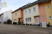 Maison mitoyenne Vente 4 chambres à Esch-sur-Alzette - 749 000 € Très belle maison de 2006 avec une superficie habitable de +/- 180 m² dans un quartier résidentiel calme à Esch/Belval.Répartie sur 3 niveaux celle-ci se compose comme suit: Rez-de-chaussée:Hall d'entrée, Cuisine équipée individuelle avec accès terrasse, Spacieux living/salle à manger avec accès terrasse, wc séparé.1er étage:3 chambres à coucher, salle de bain avec douche et baignoire, wc séparé.2ième étage:Combles aménagés en grand espaces ouvert de +/- 51 m².Sous-sol: Cave, buanderie, garage +/- 38m².Sa localisation idéale, vous permettra d'accéder rapidement au centre d'affaires de Belval et au Centre Commercial Belval Plaza I et Belval Plaza II.Belval étant devenu le site mère de l'Université de Luxembourg, vous trouverez également de nombreux restaurants, commerces, banques, crèches et écoles. Proche des axes routières vous ne serez qu'à 15 minutes du Centre Ville de Luxembourg.Pour tous renseignements complémentaires ou une visite (visites également possibles le samedi sur rdv), veuillez contacter le 28.66.39.1. Ref agence :72737