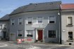 Maison Vente 4 chambres à Mertert - 1 070 000 € IMMO EXCELLENCE vous propose en exclusivité cette jolie et moderne maison d'une surface habitable d'environ 230 m2, ainsi que d'une surface utile d'environ 470 m2, sur un terrain de 4.7 ares. La maison offre des vues exceptionnelles et bien dégagées sur la Moselle.
La maison se compose comme suit :
Au rez-de-chaussée vous trouvez : - Un hall d'entrée ( 5m2 ), un bureau ( 15 m2 ), un vestiaire ( 12m2 ), une lingerie ( 6 m2 ), une buanderie ( 14 m2 ), un W.C. séparé ( 2 m2 ), une chambre ( 20 m2 ), un deuxième hall ( 11 m2 ), un séjour équipé d'une installation cinéma. De ce hall descend un escalier menant au rez-de-jardin avec un palier intermédiaire qui mène vers un local vélo / poubelles ( 11 m2 ),. Une terrasse extérieure ( 17 m2 ) complète ce niveau.
Au rez-de-jardin vous trouvez : Une moderne cuisine de marque entièrement équipée et ouverte ( 26 m2 ) sur une salle-à-manger ( 17 m2 ) avec de grandes baies vitrées et accès sur une grande terrasse extérieure ( 25 m2 ), un débarras ( 4 m2 ), trois caves de rangement ( 7, 10, 12 m2 ), une cave à vins ( 11 m2 ) ainsi qu'un local technique ( 17 m2 ).
Au 1er étage vous trouvez : Un hall ( 7 m2 ), une chambre-à-coucher ( 19 m2 ), une deuxième chambre-à-coucher ( 16 m2 ), une troisième chambre-à-coucher ( 16 m2 ) avec accès sur une belle terrasse extérieure offrant des vues magnifiques sur la Moselle, une salle de douche ( 5 m2 ), un bureau/chambre ( 11 m2 ) avec possibilité d'installer une deuxième salle-de-bains ( raccordement à l'eau existant ).
Au 2ème étage vous trouvez : Des combles isolés mais non encore aménagés ( 65 m2 ) pour y installer éventuellement une suite parentale avec salle-de-bains ( la tuyauterie pour le raccordement à l'eau est déjà installée ).
A l'extérieur vous trouvez, deux emplacements pour voitures, un jardin entièrement aménagé et offrant une magnifique vue sur la Moselle.
Le raccordement au gaz est déjà effectué. La maison dispose partiellement d'un chauffage au sol. Tous les volets sont électriques.
Maison de charme à voir absolument.
Situation idéale et à proximité de toutes commodités ( Autoroute, Bus, Centre commercial, Pharmacie, Banques, Ecole, Crèche, Restaurants, Promenade bordant la Moselle ?? ).
Mertert (en luxembourgeois : Mäertert Écouter) est une localité luxembourgeoise et une commune portant le même nom situées dans le canton de Grevenmacher.
A seulement 25 minutes du centre-ville de Luxembourg.
Ref agence :3426767