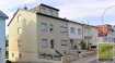 Duplex Vente 5 chambres à Soleuvre - 735 000 € App. - Duplex à Soleuvre avec garage 2 empl. voiture extérieur, jardin, balcon, ..., le bien convient parfaitement pour deux familles (app. bi-familiale) avec compteur séparé, surface habitable d'environ 187.71m2,
Le bien se compose comme suit :
Au 1er étage (complètement rénové, d'une surface 92.65m2) :
- Hall d'entrée
- Living avec salle à manger
- Une cuisine équipée avec accès - balcon de /- 15m2
- une salle à manger ouverte sur le living
- 3 chambres à coucher
- une salle de bain
Au 2ème étage d'une surface de 95.06m2:
- Hall d'entrée
- Living
- Cuisine équipée
- Salle à manger
- 2 chambres à coucher
- Salle de bain
Au sous-sol :
- 3 caves
- 1 garage (possible d’agrandir pour 2voit.)
- 2 emplacements
- jardin privatif
Pour tout complément d'information, n'hésitez pas à nous contactez par téléphone au 28 77 88 22.
Nous sommes également disponibles pour organiser les visites le samedi !
Nous sommes, en permanence, à la recherche de nouveaux biens à vendre (des appartements, des maisons et des terrains à bâtir) pour nos clients acquéreurs.
N'hésitez pas à nous contacter si vous souhaitez vendre ou échanger votre bien, nous vous ferons une estimation gratuitement.
Ref agence :143